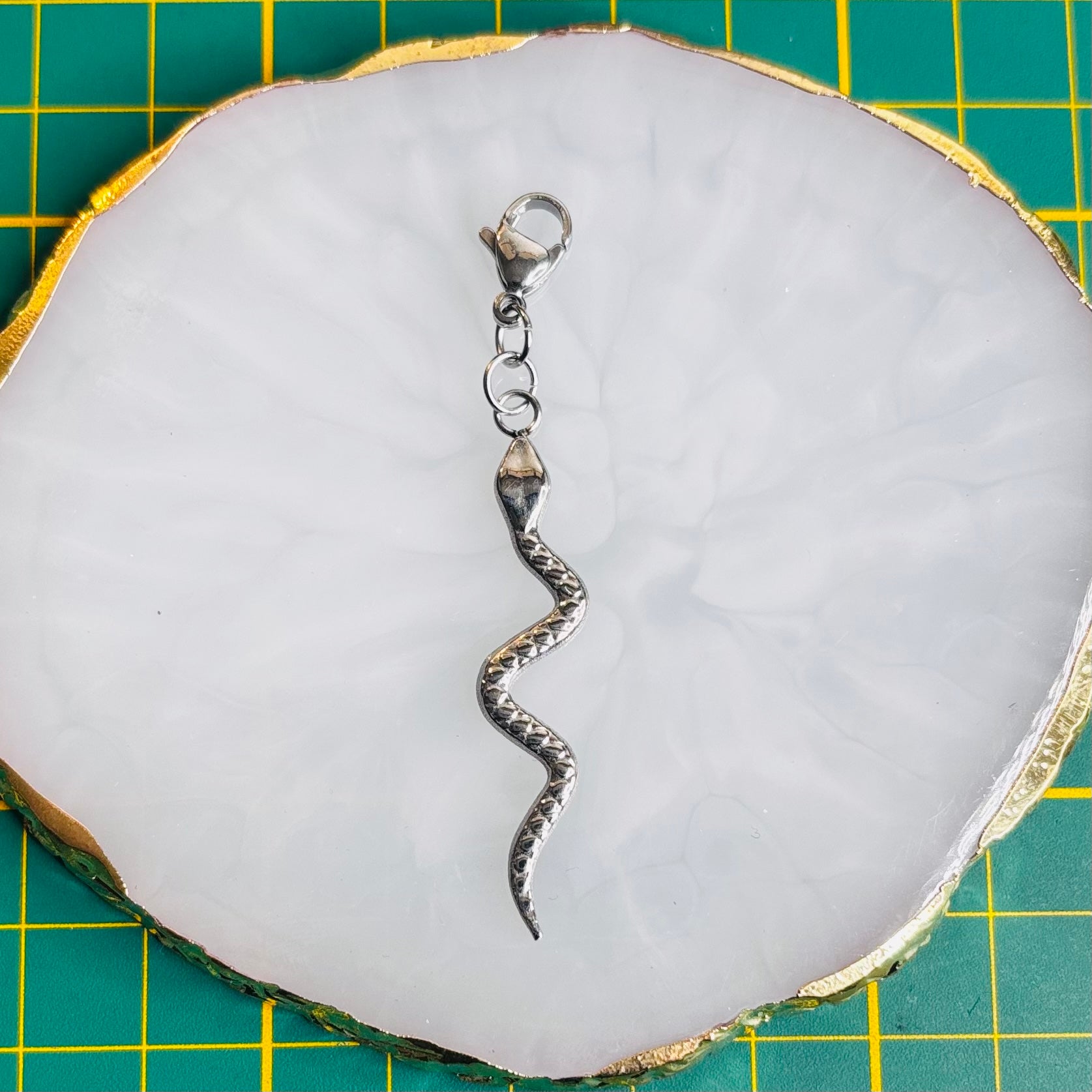 Charm "Le grand serpent"