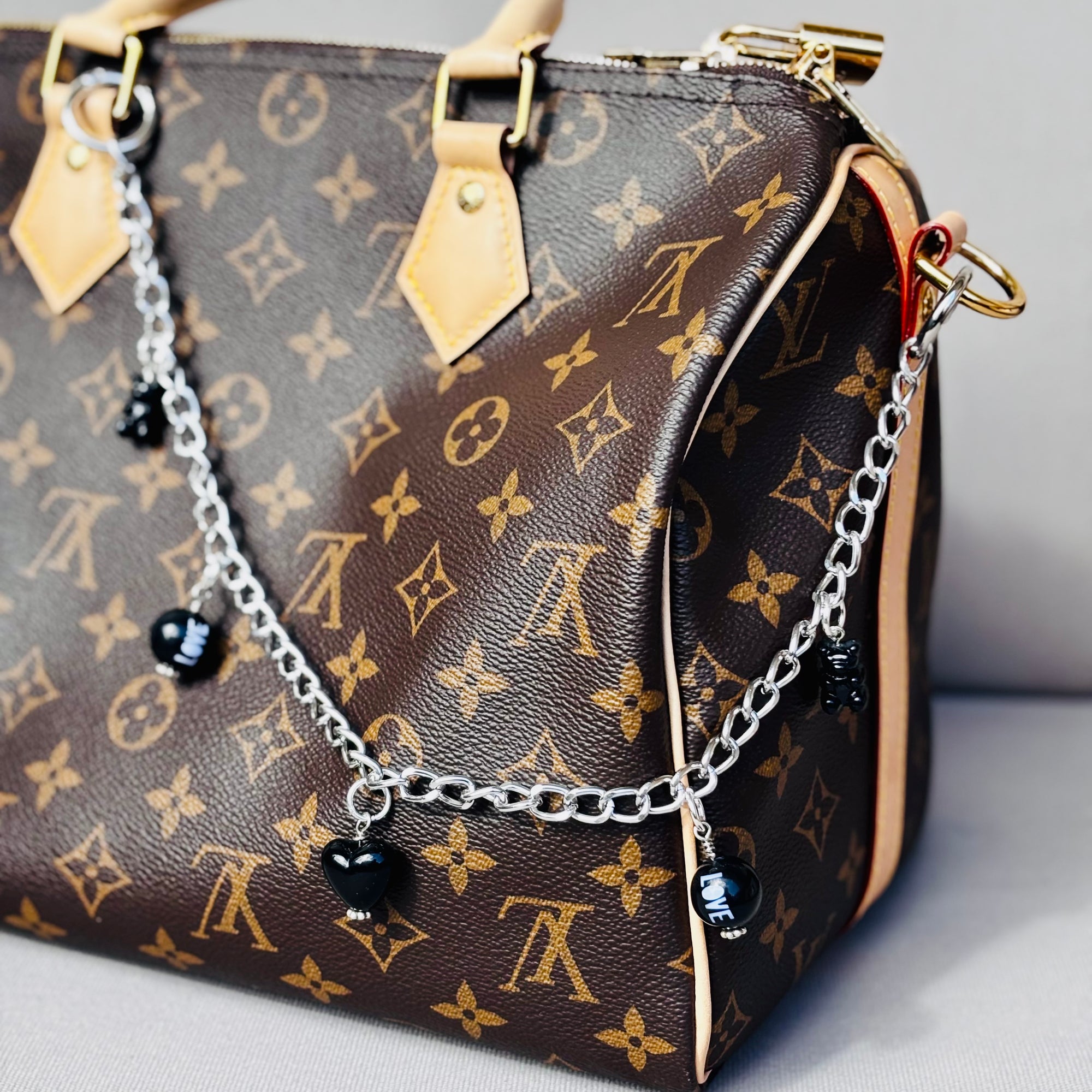 Bijou de sac "Chérie chaos"