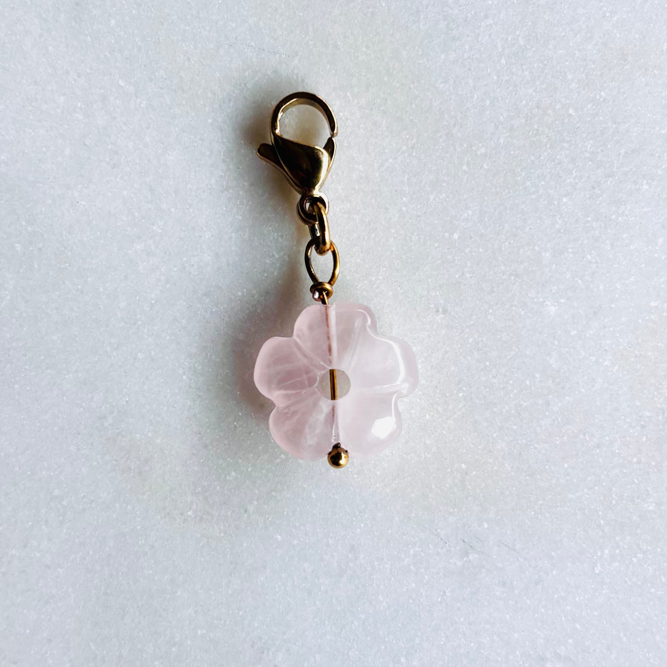 Charm "La fleur Quartz rose"