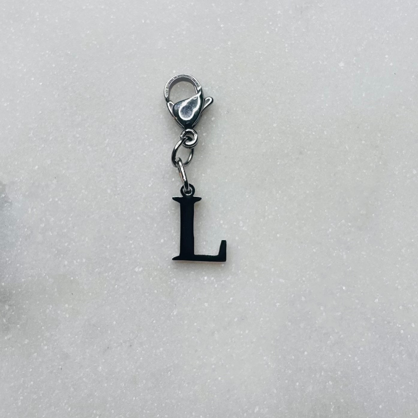 Charm "La lettre L"