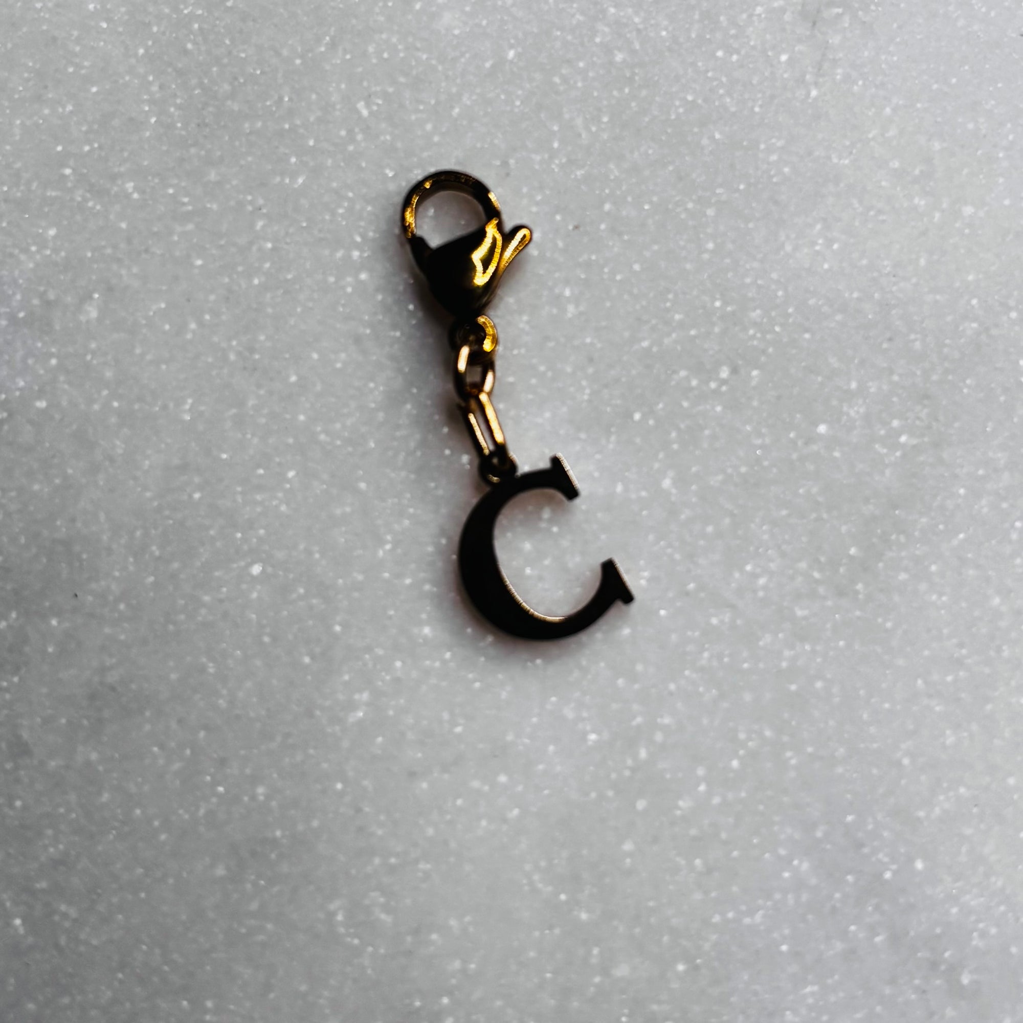 Charm "La lettre C"