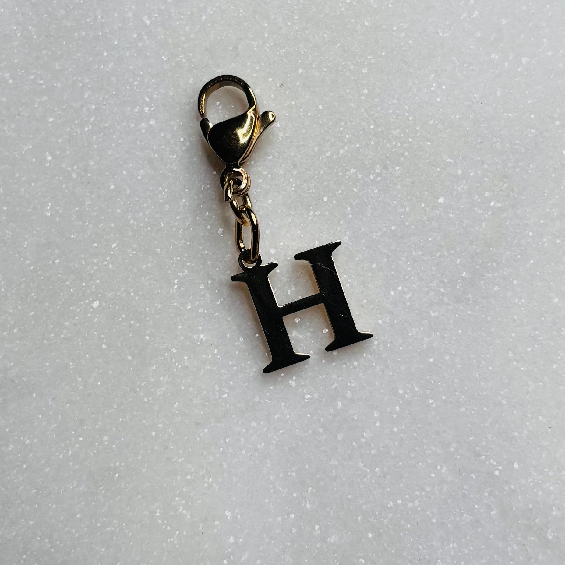 Charm "La lettre H"