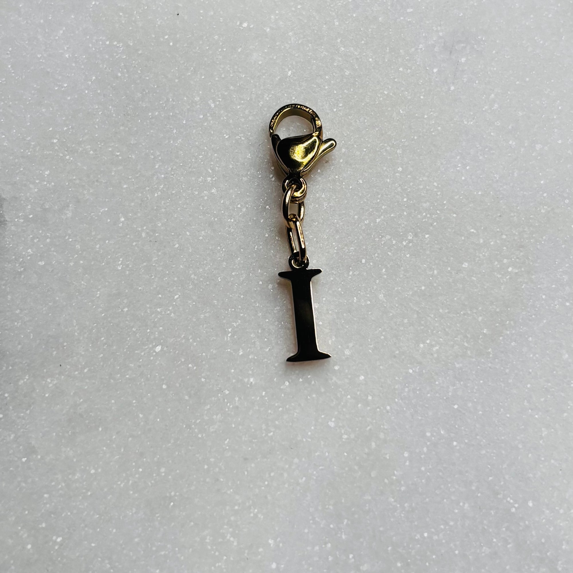 Charm "La lettre I"