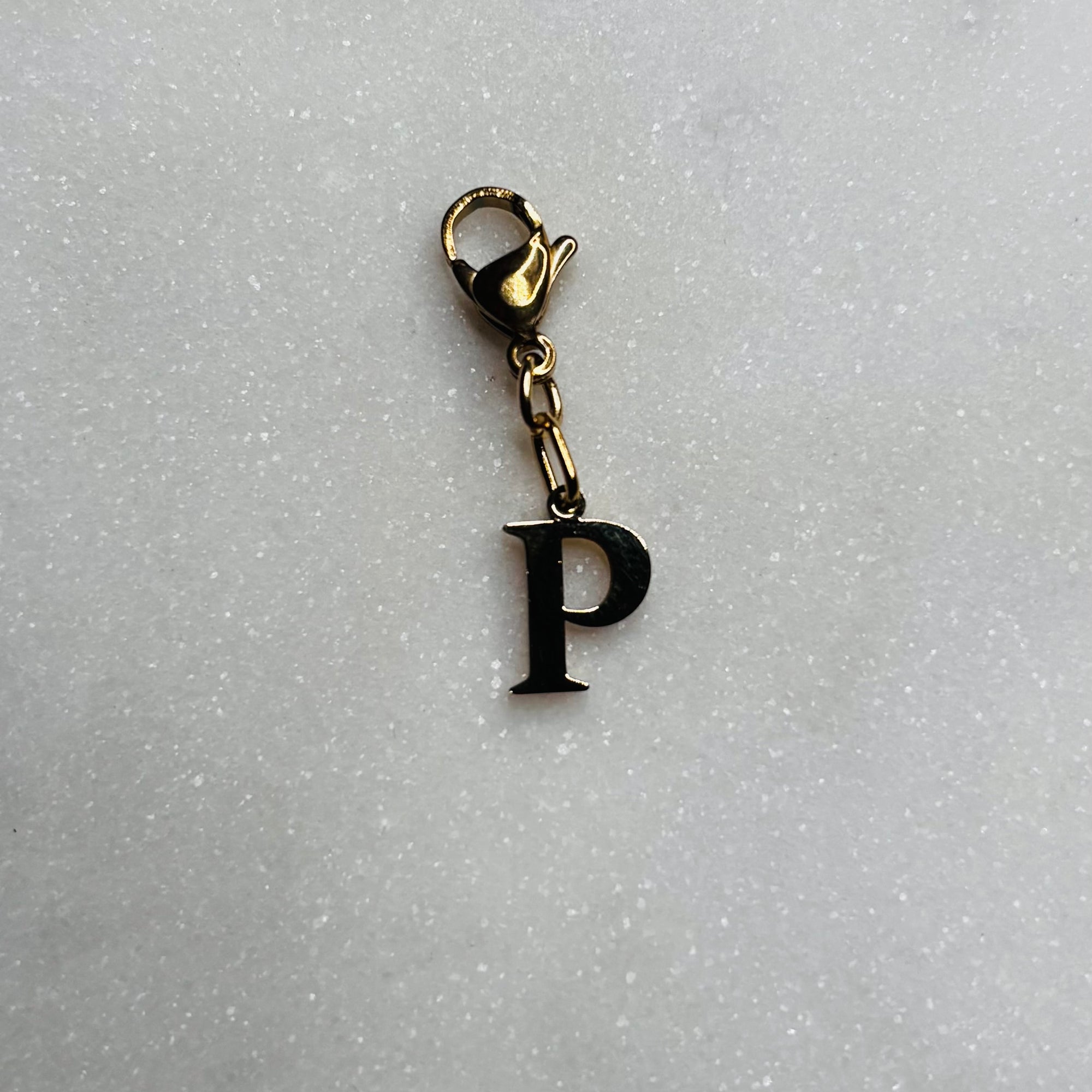 Charm "La lettre P"