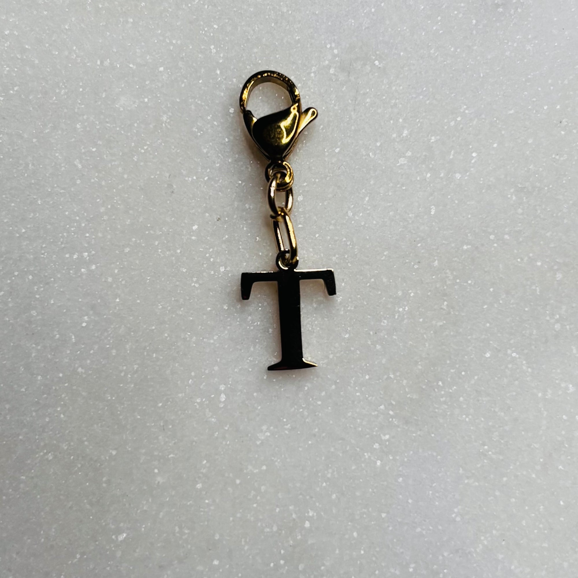 Charm "La lettre T"