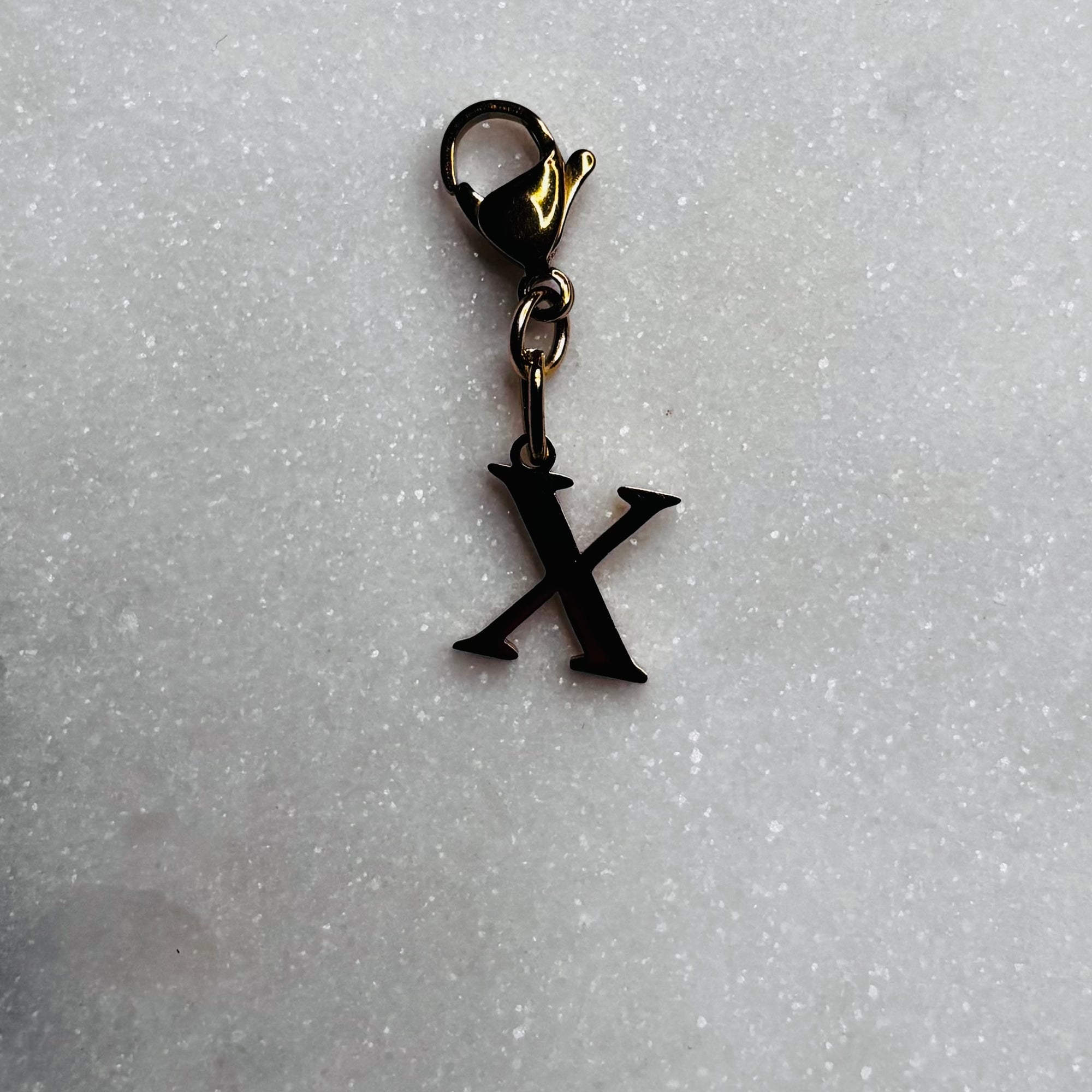 Charm "La lettre X"