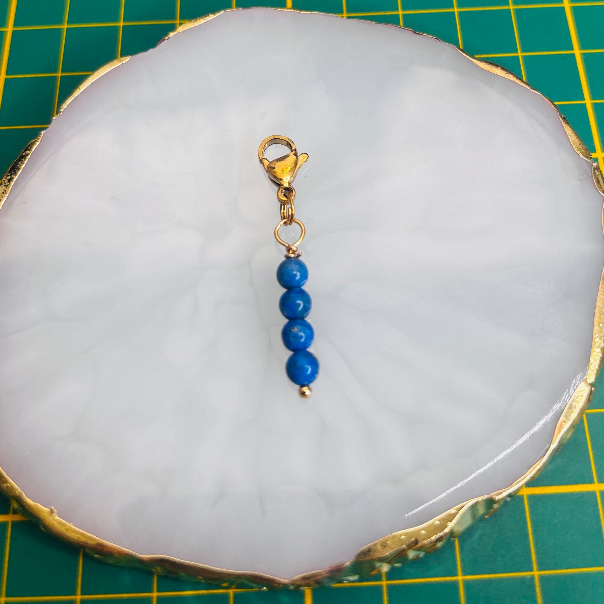 Charm "La pierre astro Poisson-Lapis Lazulli"
