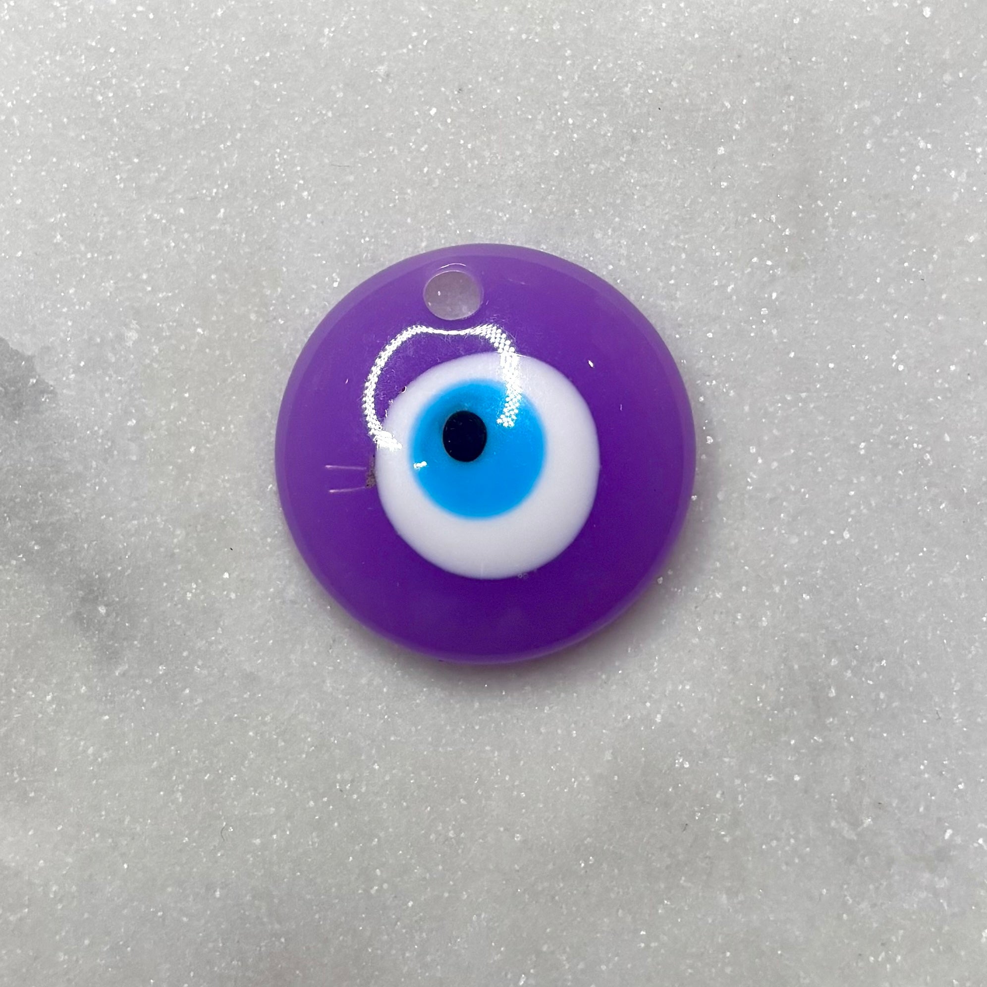 Oeil violet