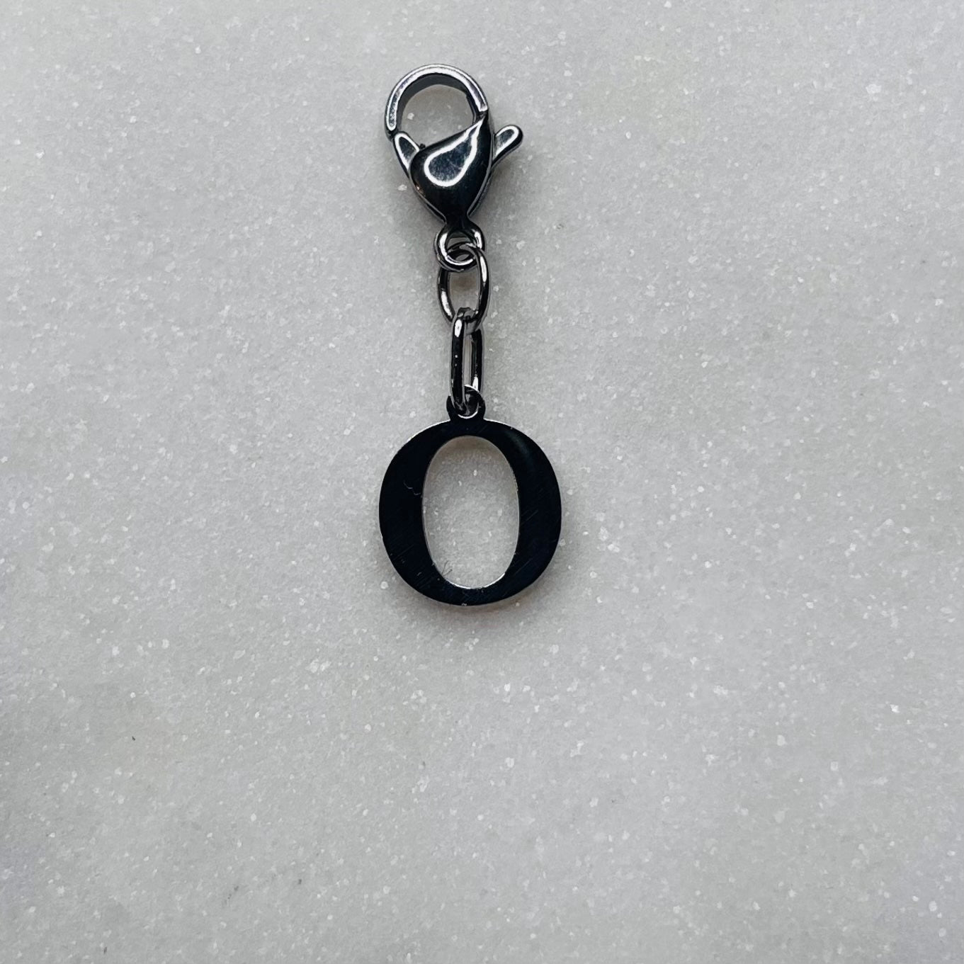 Charm "La lettre O"