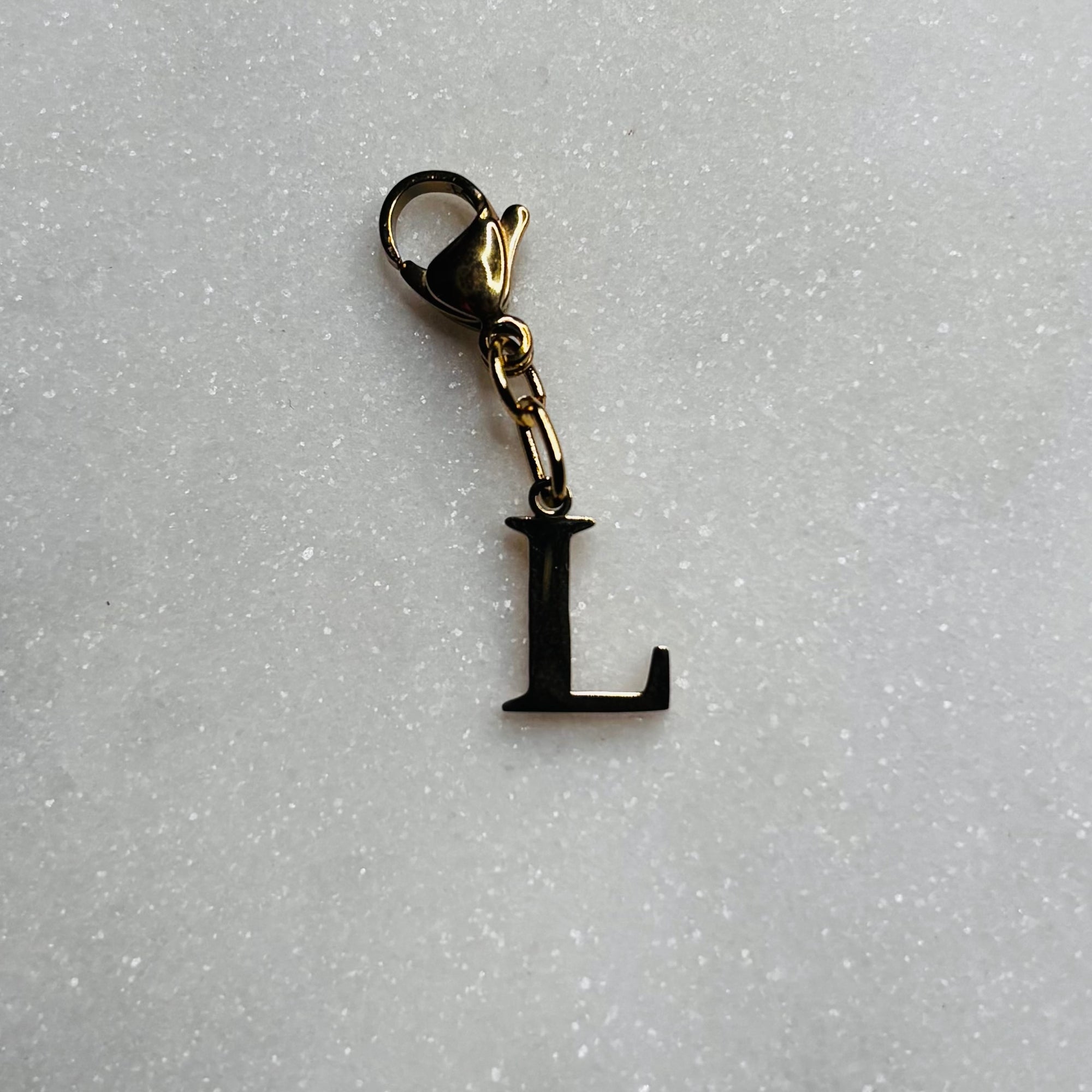 Charm "La lettre L"