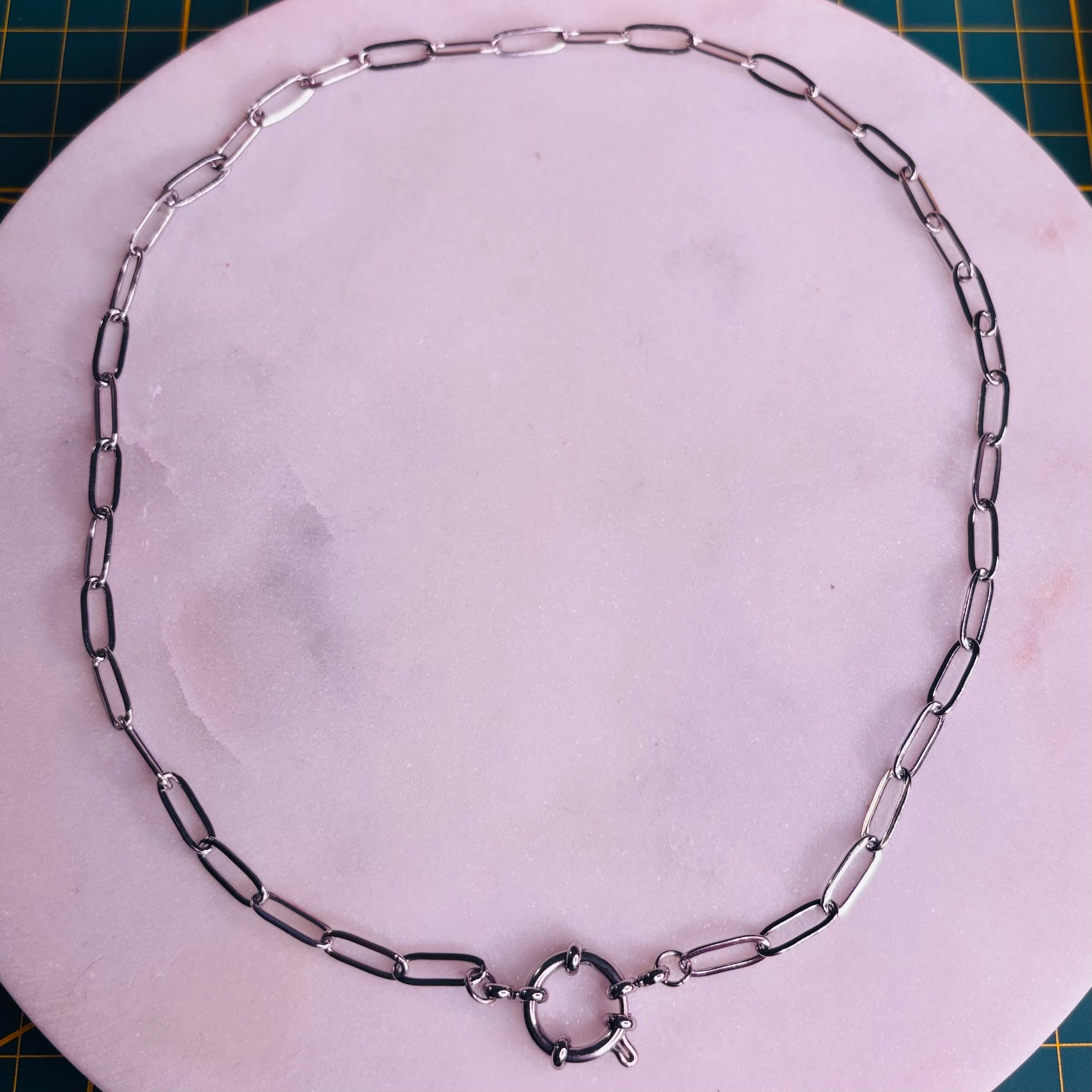 Collier Frida K.