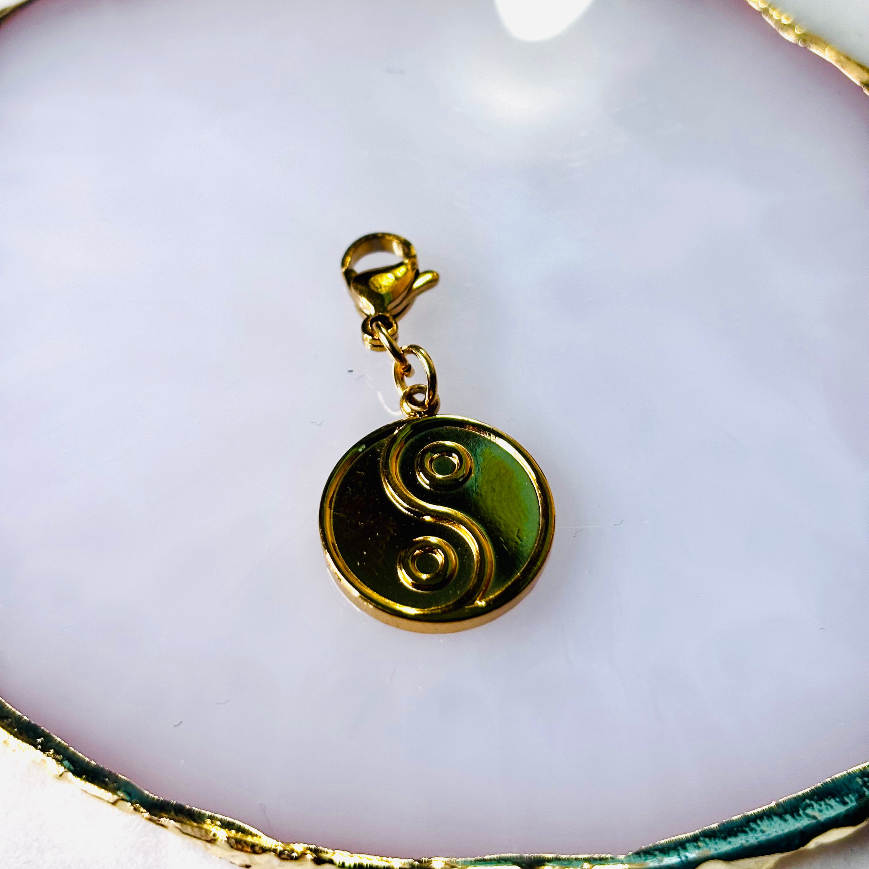 Charm "Le Yin Yang"
