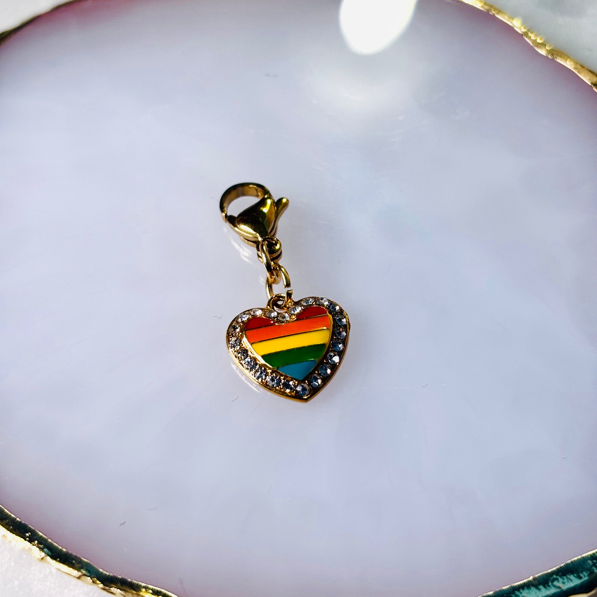 Charm "Le coeur arc-en-ciel"