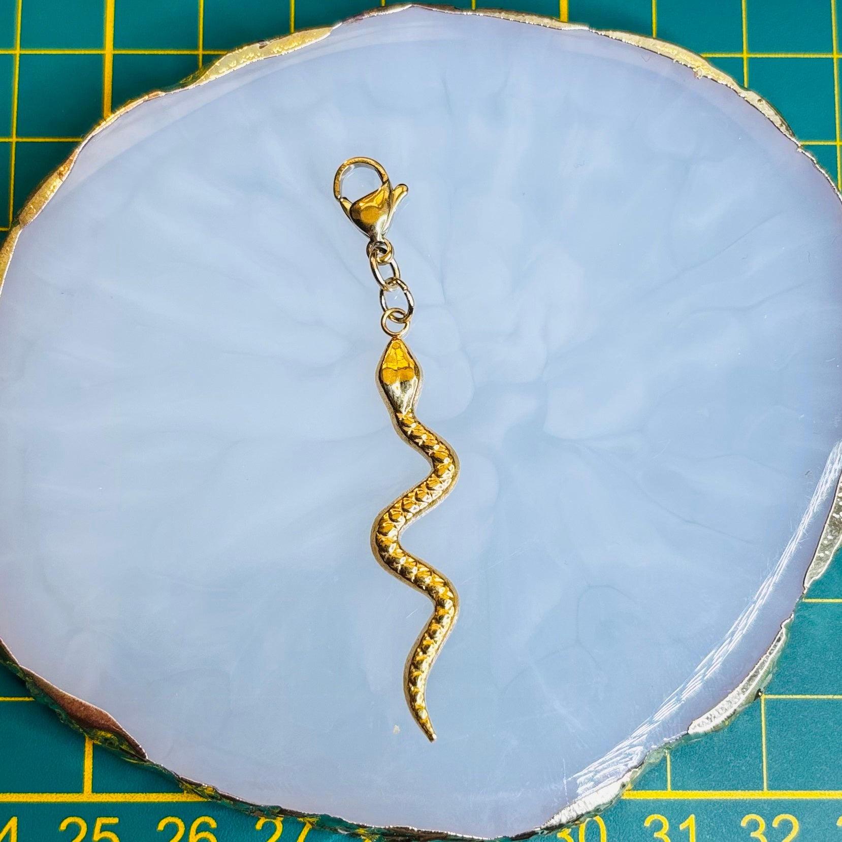 Charm "Le grand serpent"
