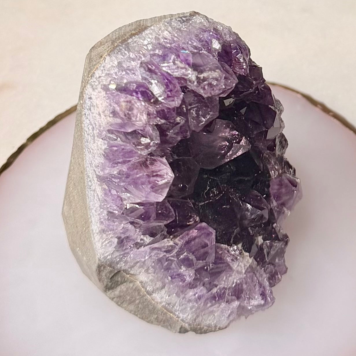 💜 Géode d’Améthyste - Pierre d’intuition & d’apaisement