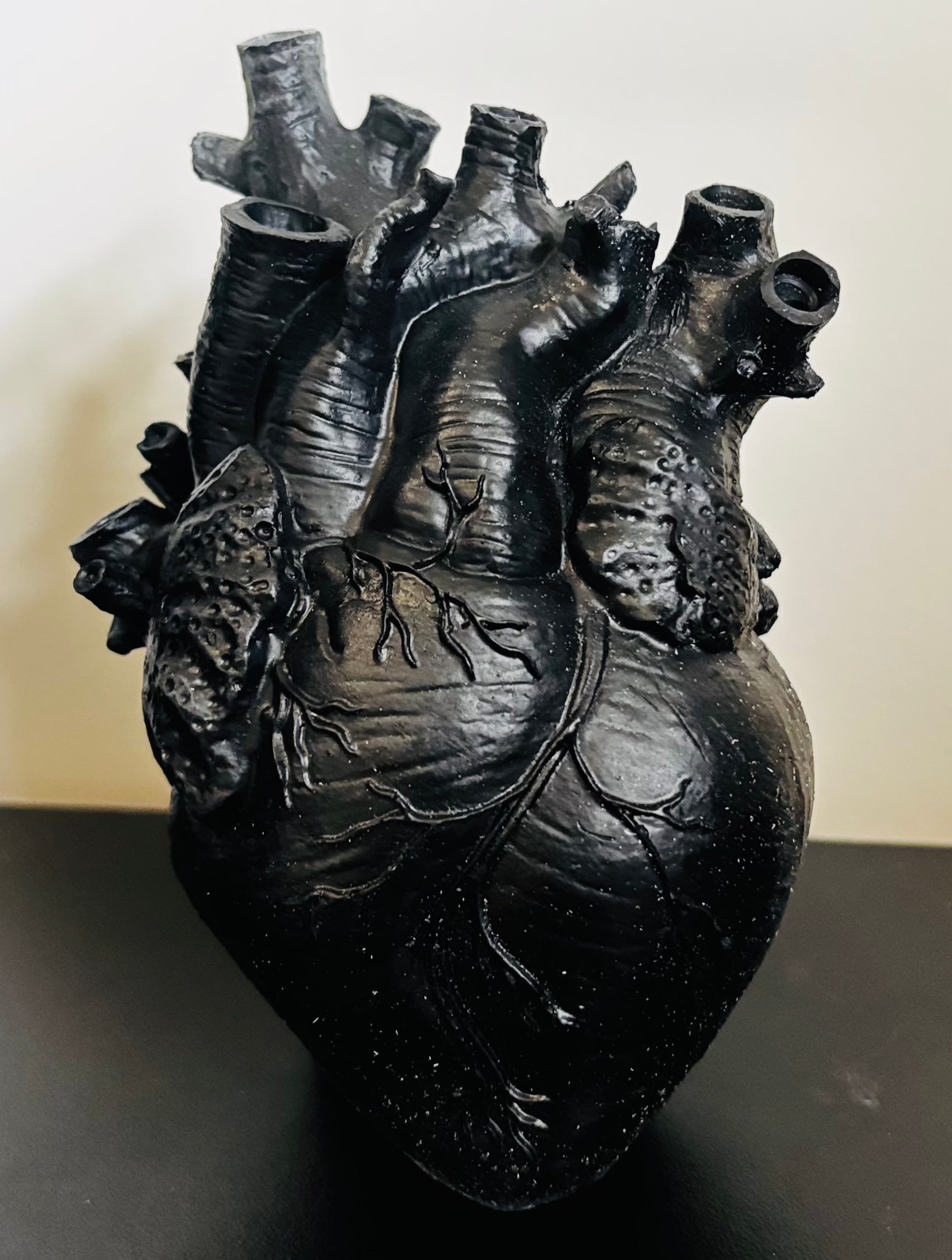 Sculpture "Black heart"