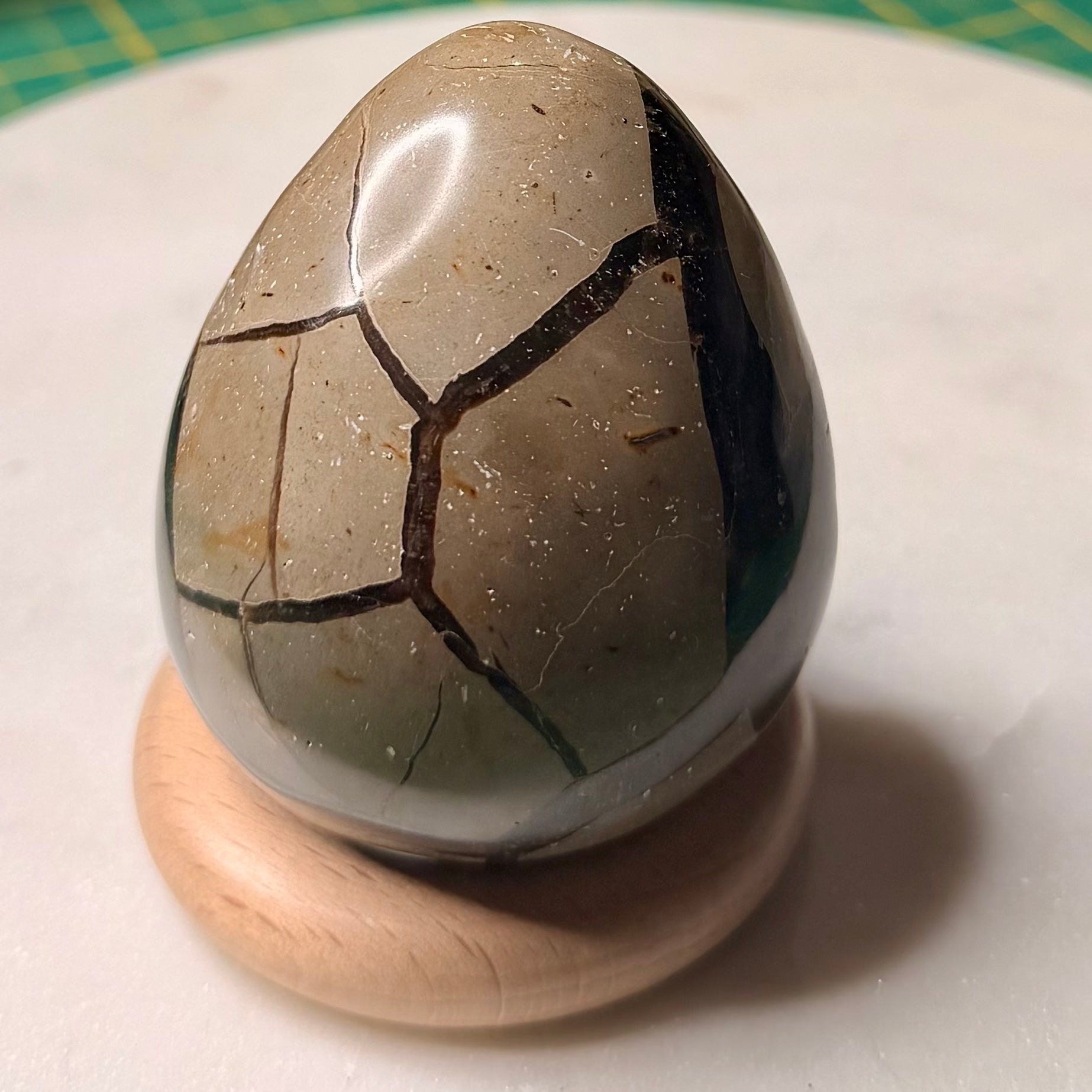 🤎 Œuf de Septaria - Pierre de stabilité émotionnelle & d’équilibre